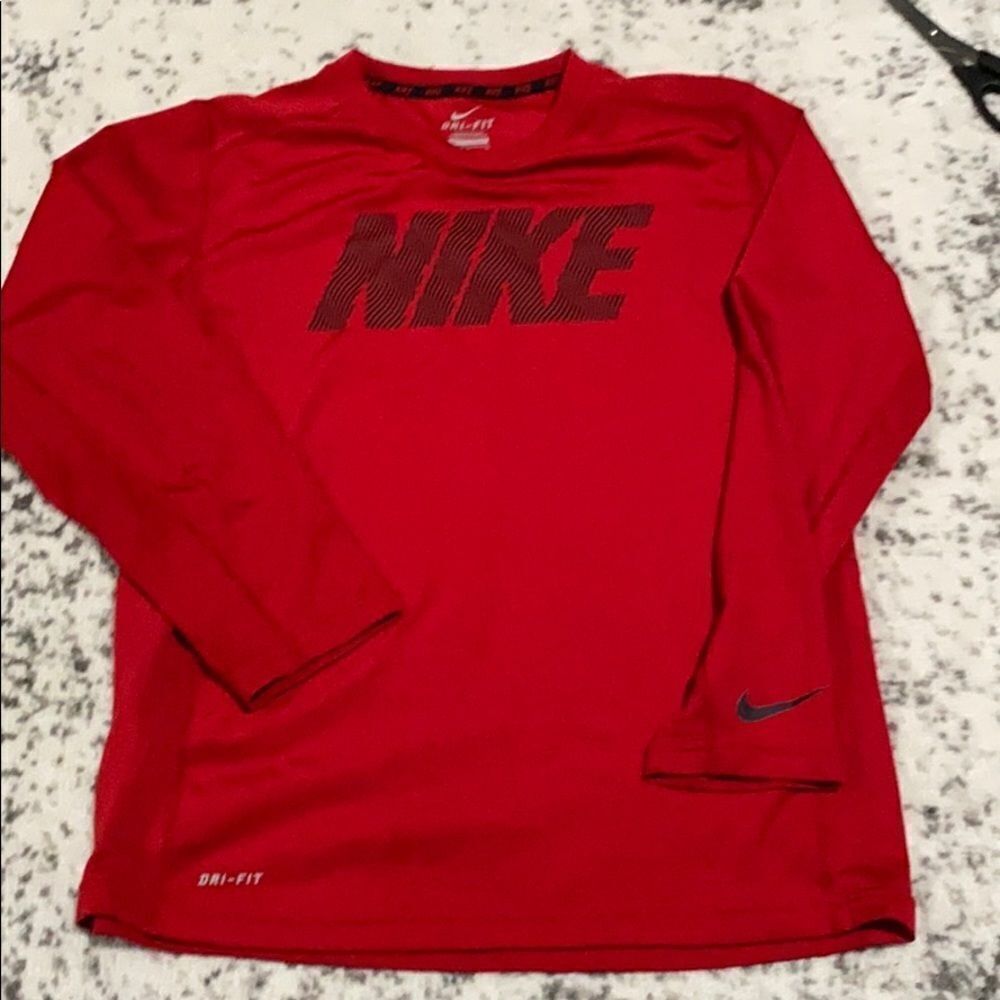 Nike Dri-fit‎ long sleeve red shirt size L like new spell out on chest